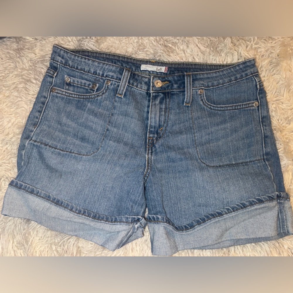 Women’s Levi’s 545 Shorts (8) $50